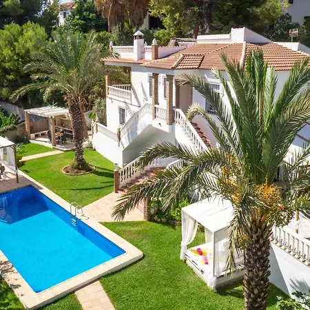 Tomas En Menorca Binibeca